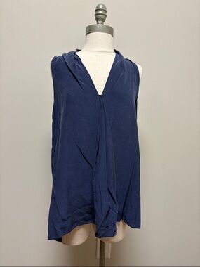 Lilly Pulitzer Navy Sleeveless Silk V-Neck Tank